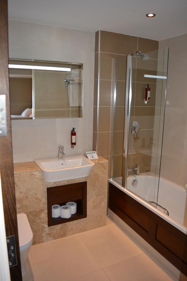 Rooms At Rue Omagh Luaran gambar